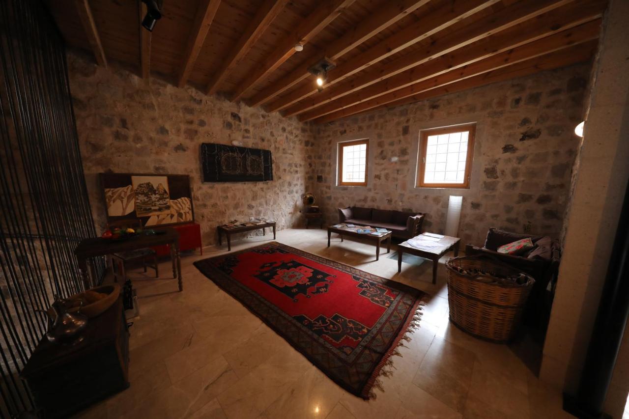 Helike Cave Suites Uchisar Exterior foto