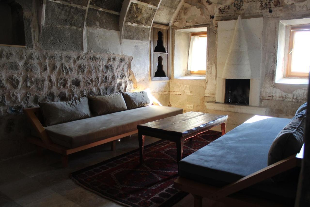 Helike Cave Suites Uchisar Exterior foto